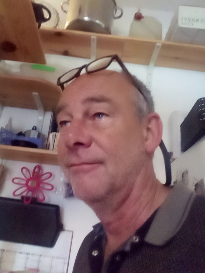 Profil de Amirouche, 54 ans, rencontre mature à Gressy