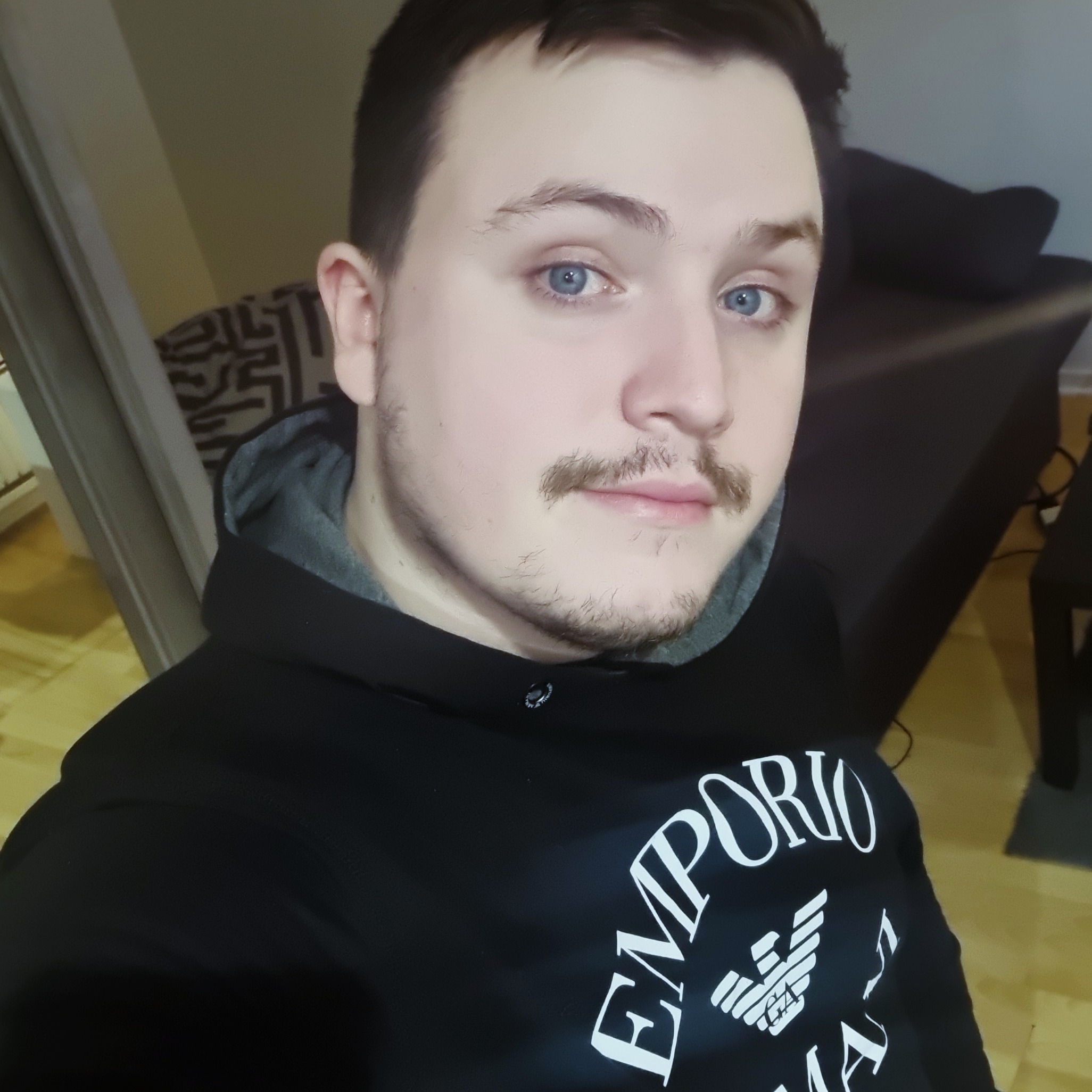 Profil de Chouaib, 31 ans, rencontre mature à Rougemont