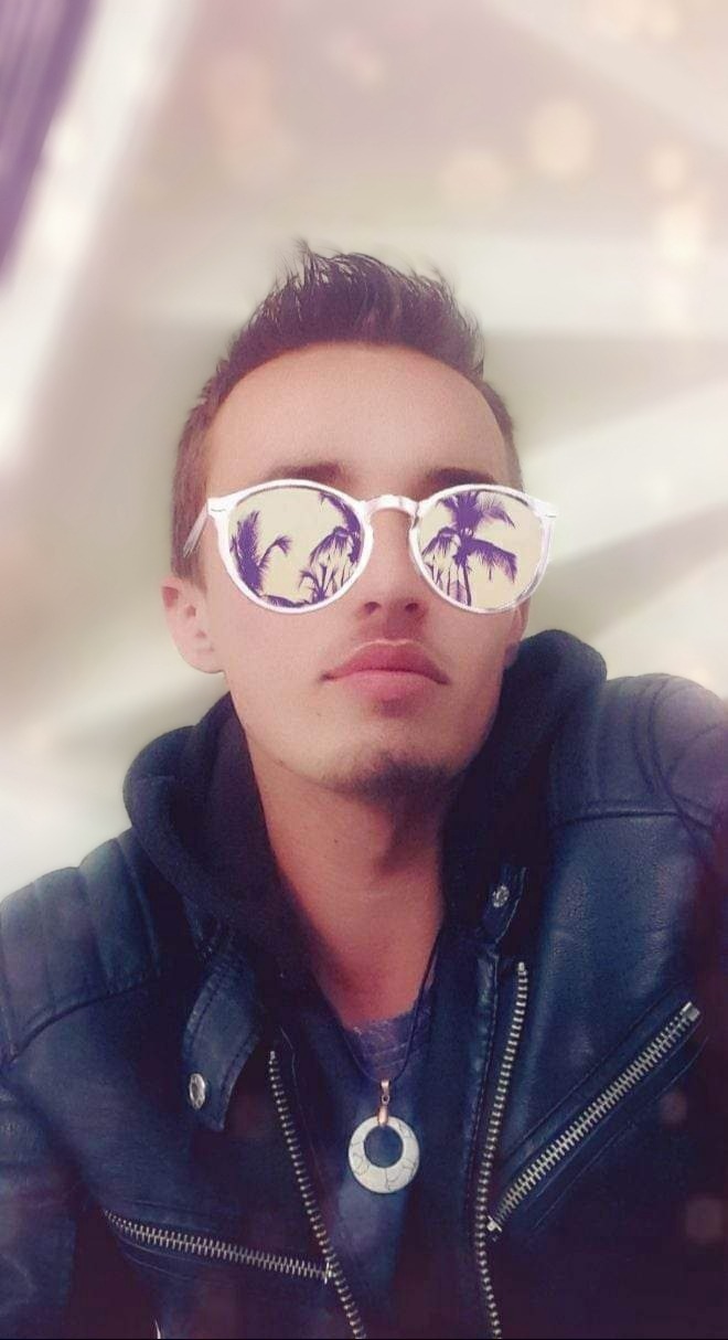 Profil de Anas, 21 ans, rencontre mature à Willadingen