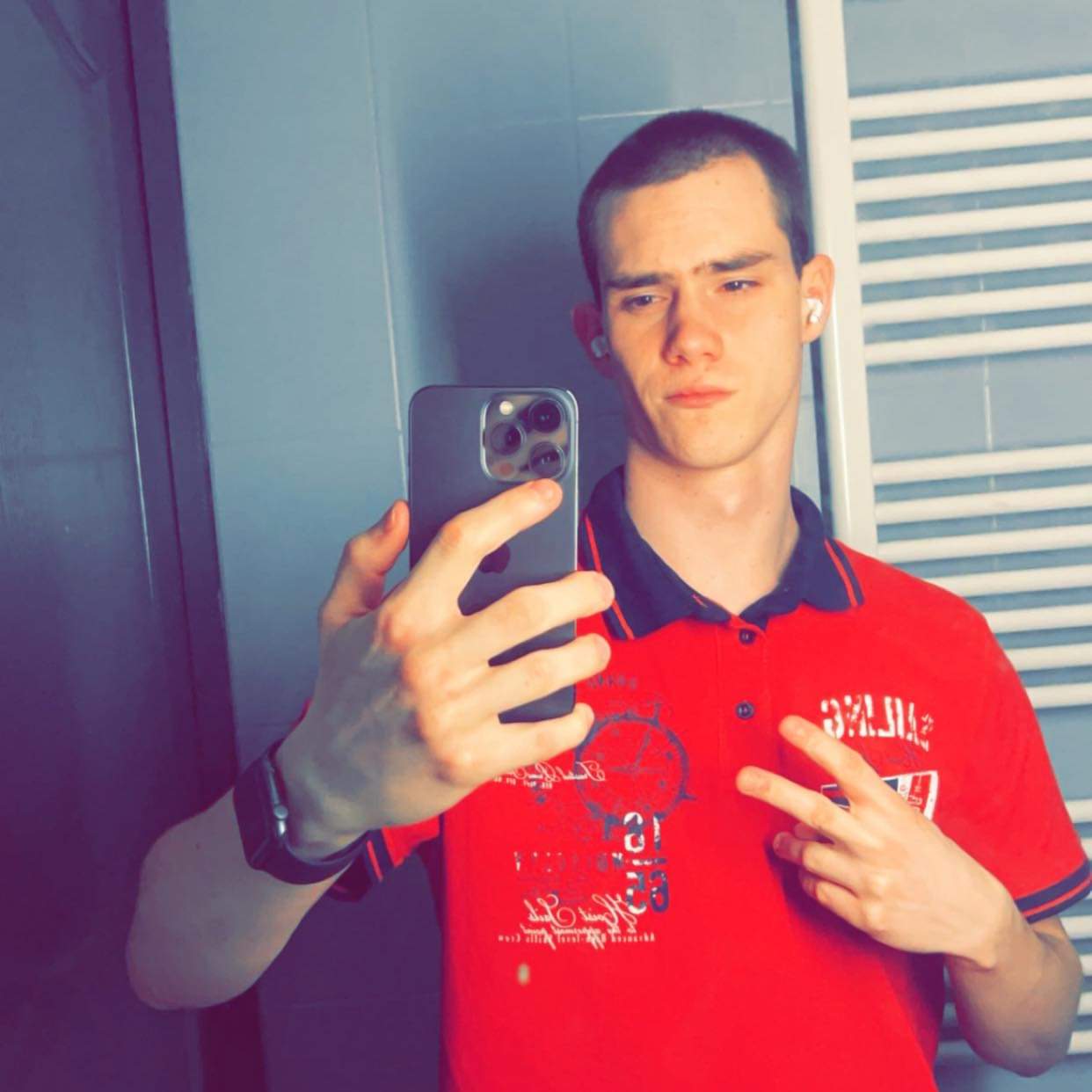Profil de Tobias, 21 ans, rencontre mature à Vicosoprano