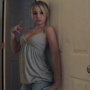 Profil de Penina, 31 ans, rencontre mature à Rain