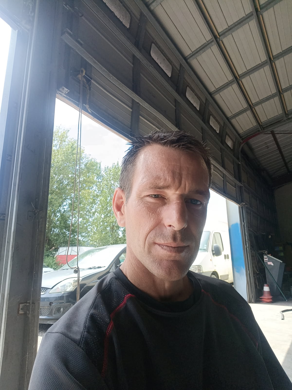 Profil de Jean-raymond, 39 ans, rencontre mature à Gressy