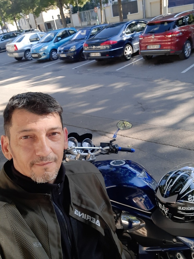 Profil de Monsef, 35 ans, rencontre mature à Willadingen