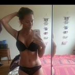 Profil de Roxann, 23 ans, rencontre mature à Russy