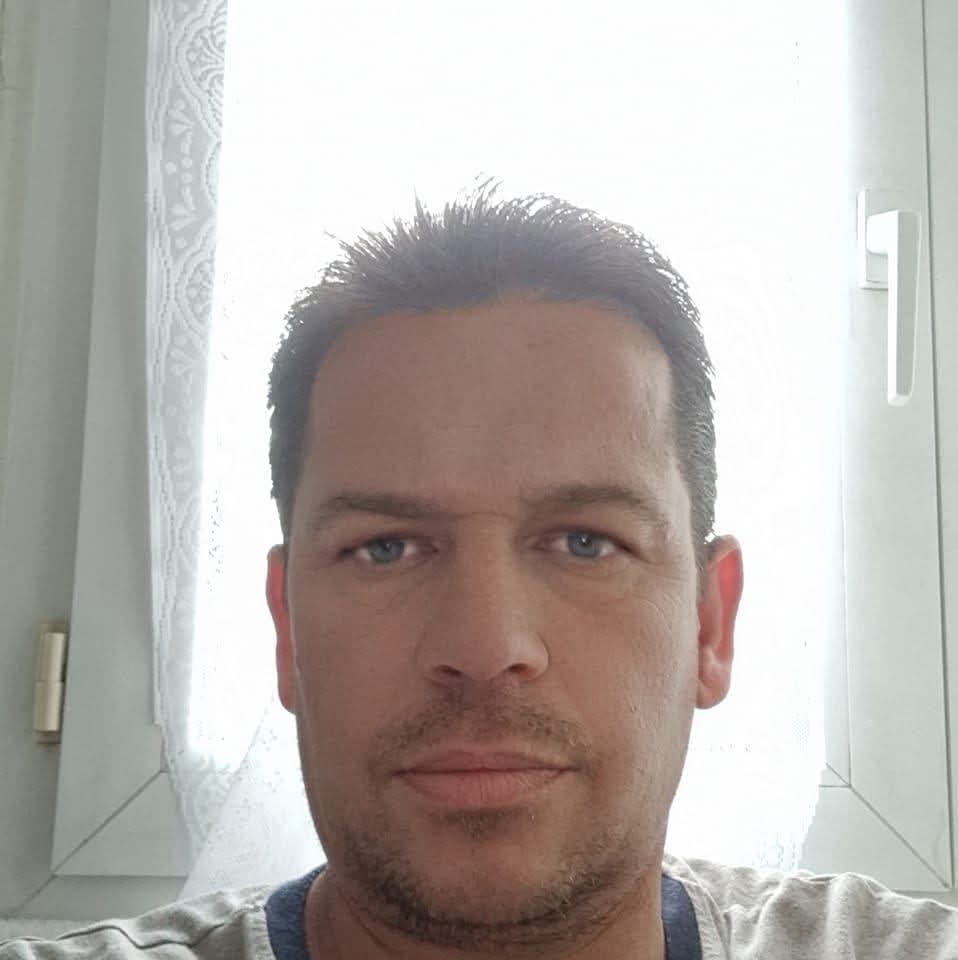 Profil de Armando, 48 ans, rencontre mature à Venthône