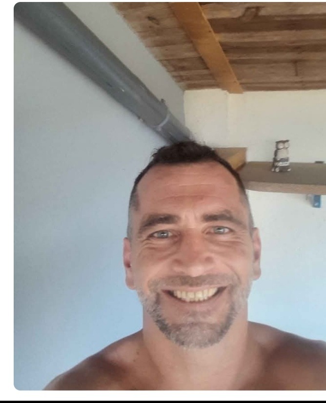 Profil de Djulian, 43 ans, rencontre mature à Matran