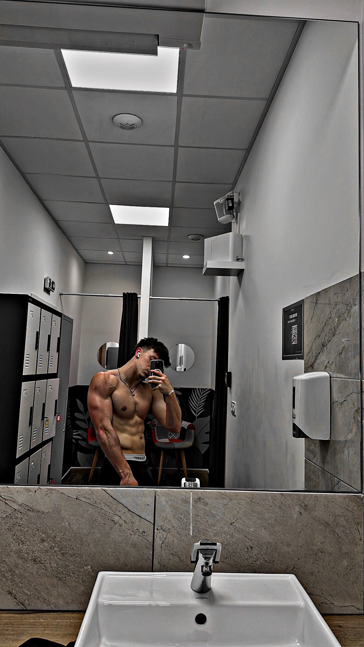 Profil de Saphir, 22 ans, rencontre mature à Valeyres-sous-Rances