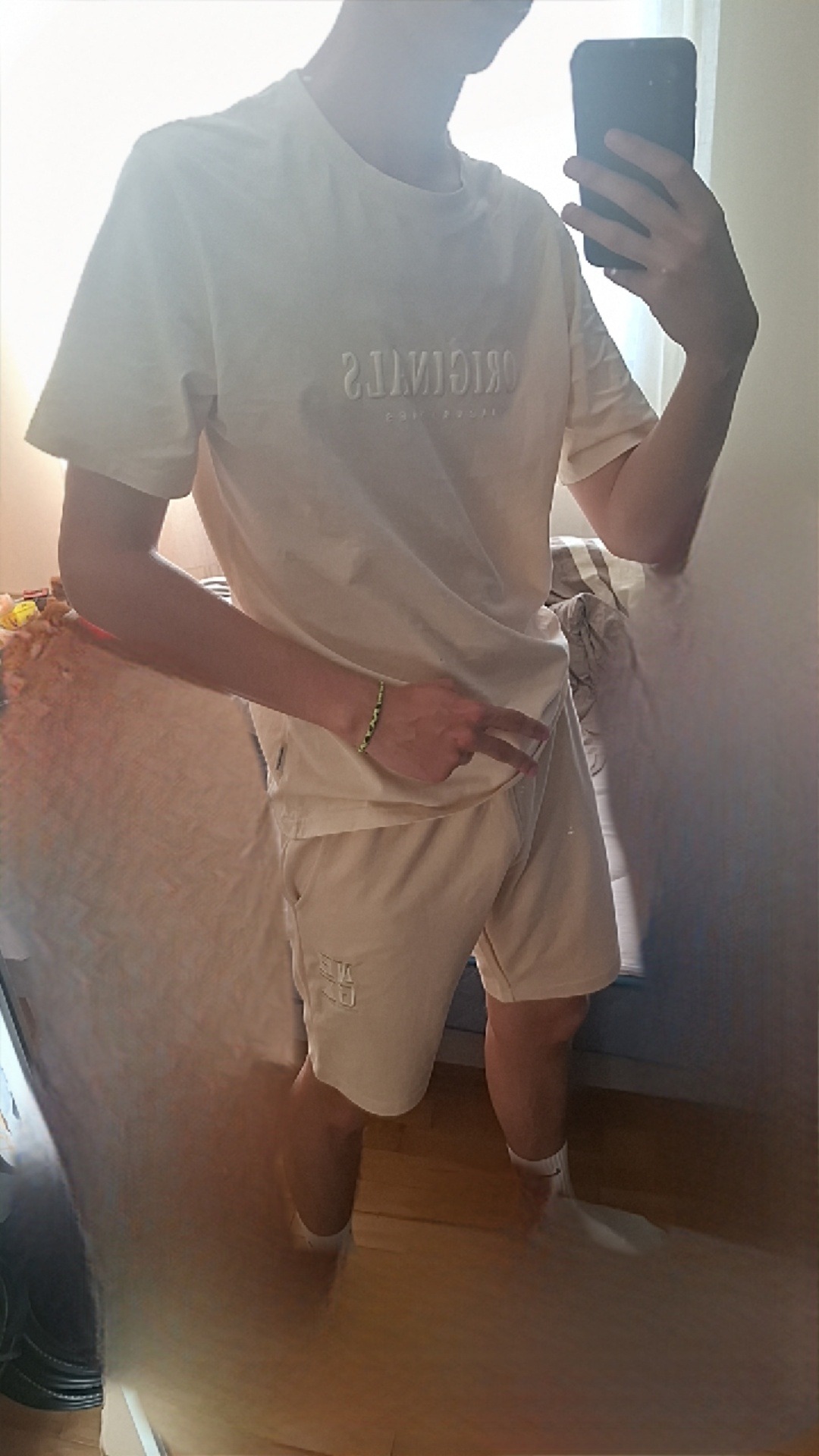 Profil de Emirhan, 18 ans, rencontre mature à Le Prese