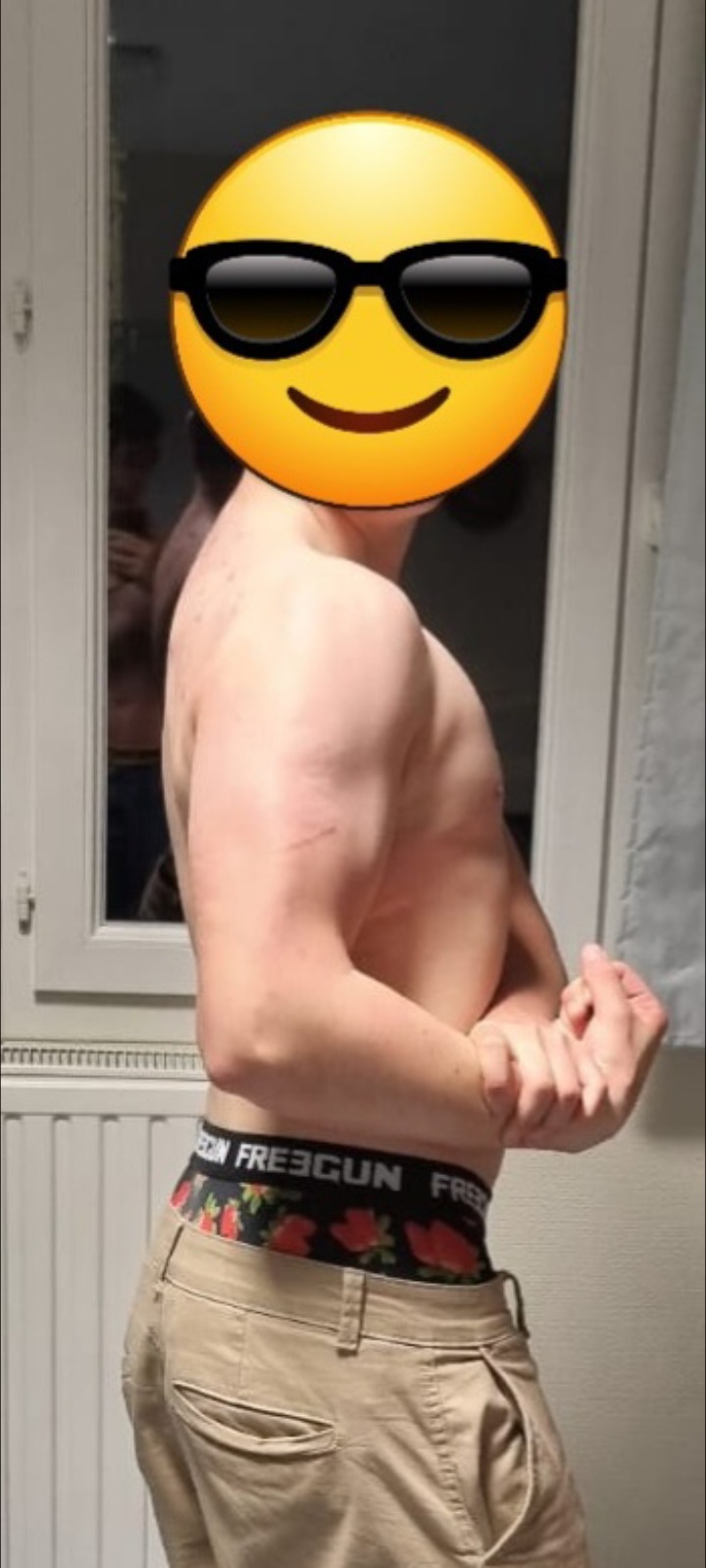 Profil de Yiannis, 19 ans, rencontre mature à Malans GR
