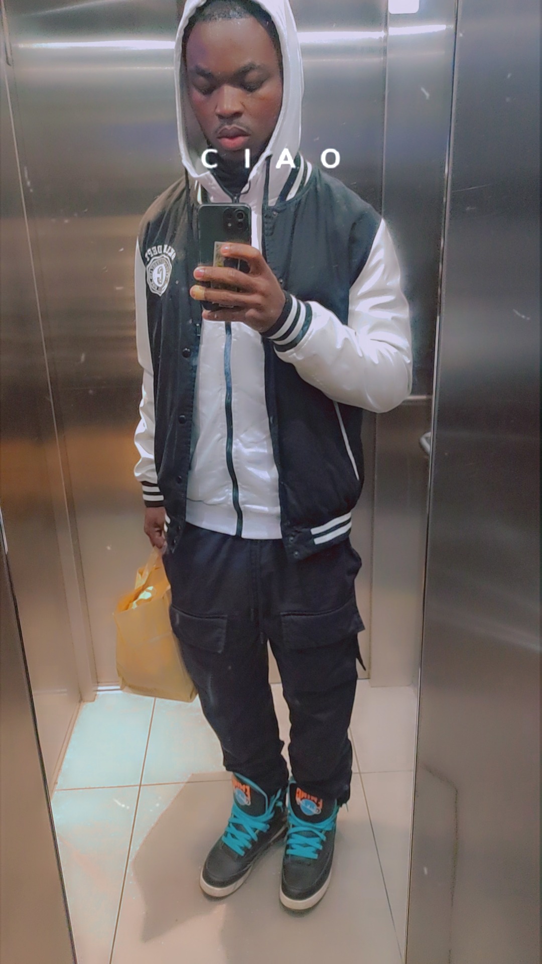 Profil de Driss, 22 ans, rencontre mature à Rougemont