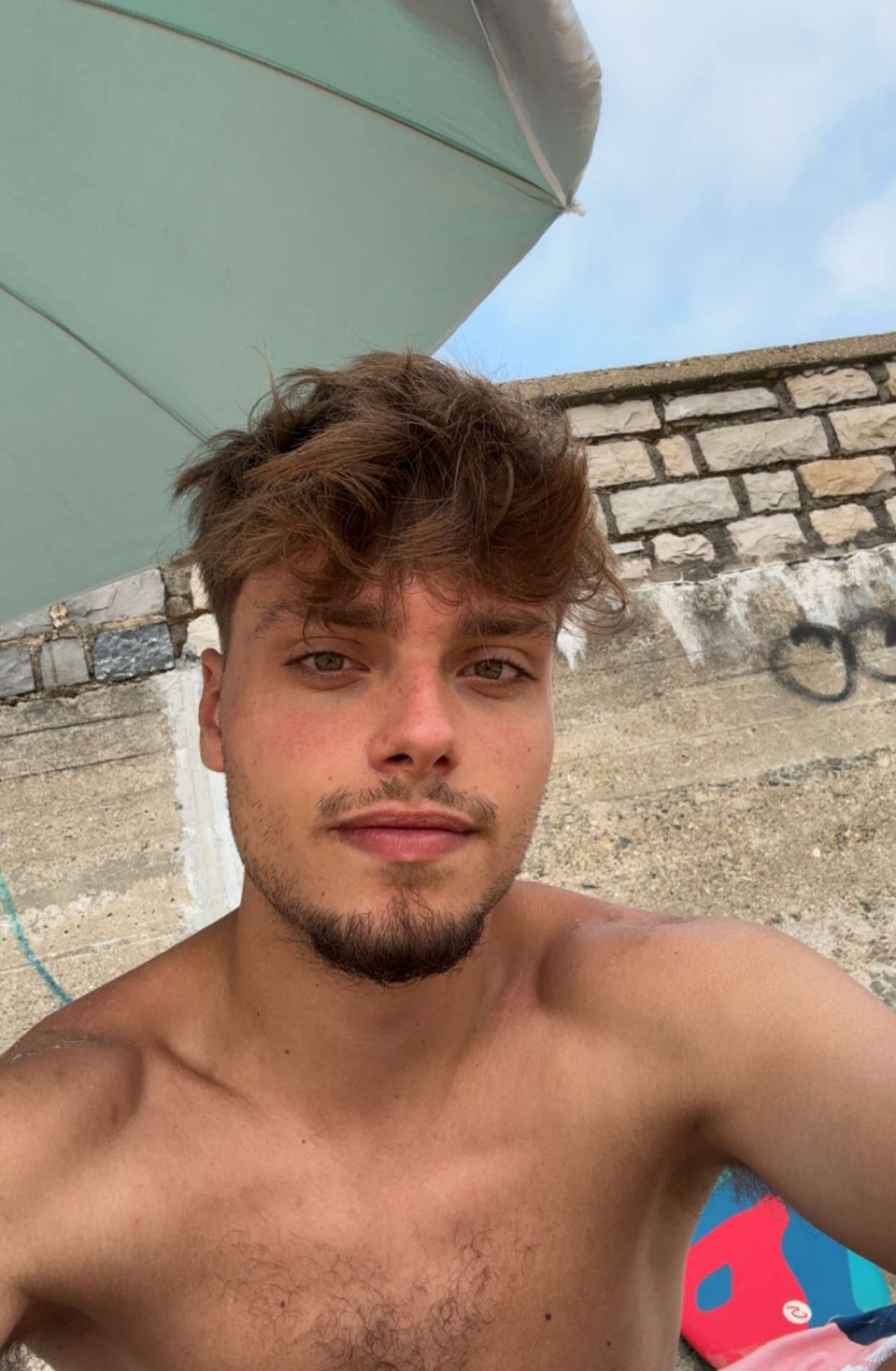 Profil de Bacary, 18 ans, rencontre mature à Hellsau