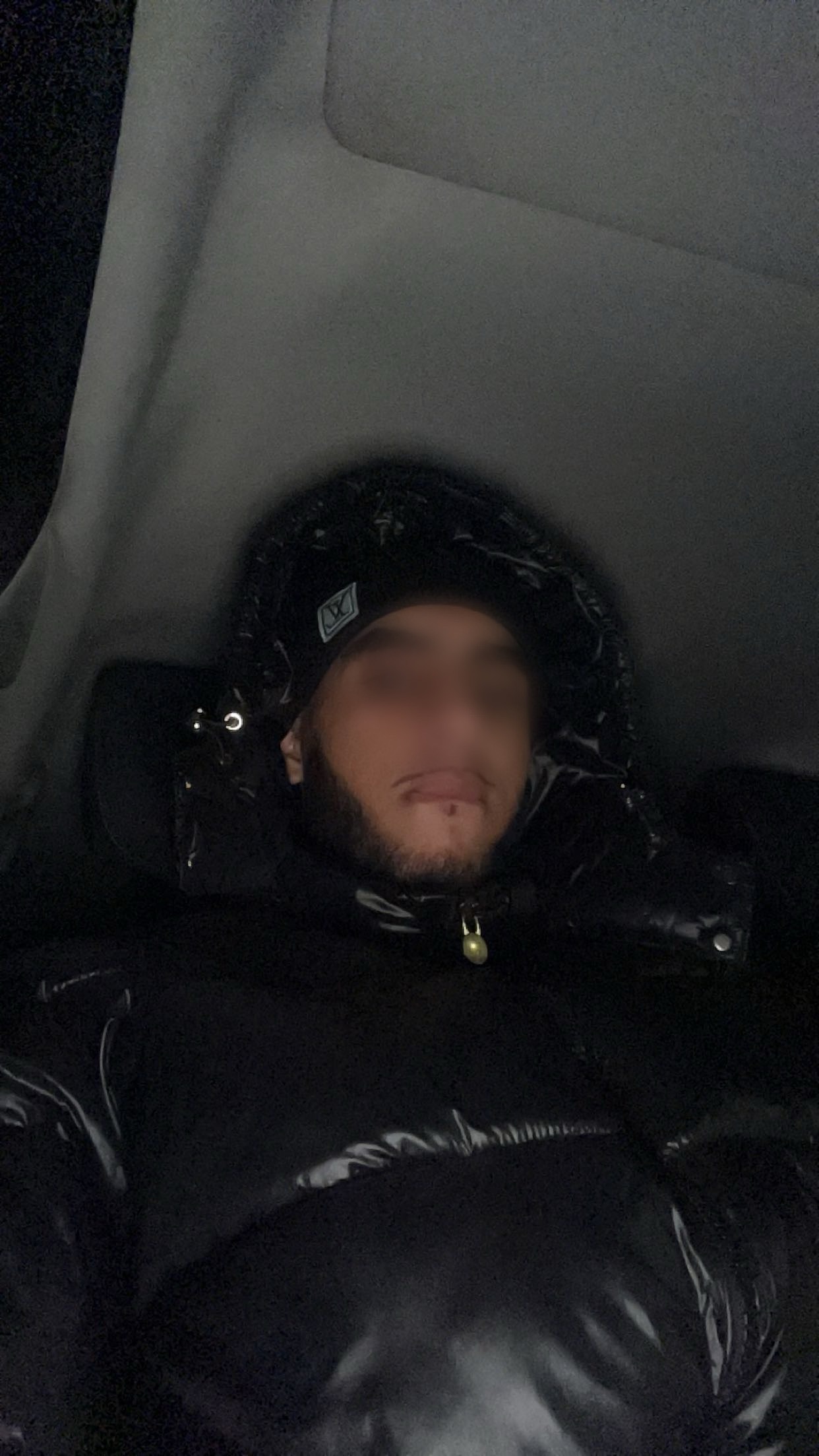 Profil de Tayson, 18 ans, rencontre mature à Sumvitg