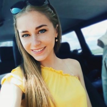 Profil de Britney, 22 ans, rencontre mature à Surcasti