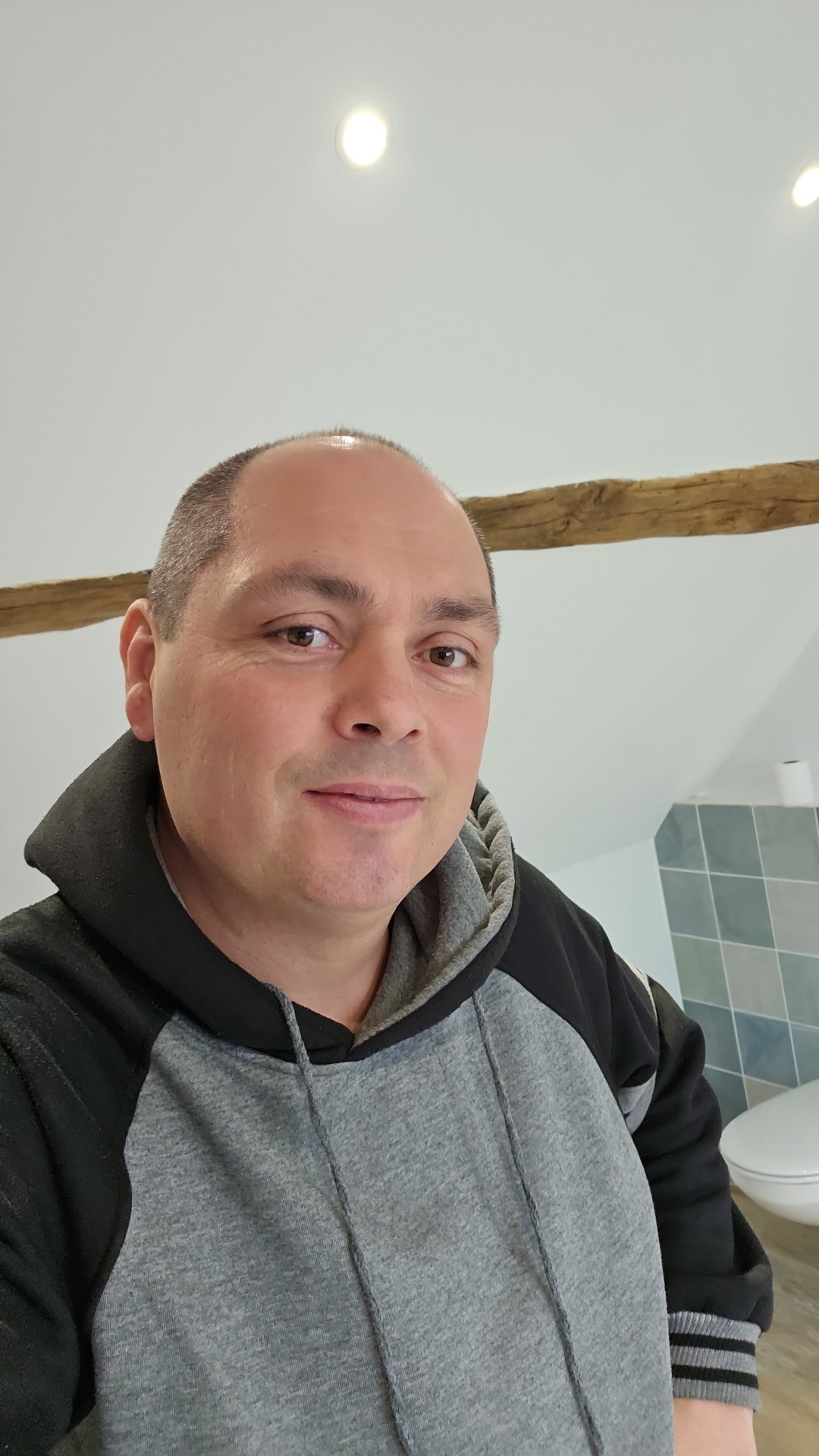 Profil de Ferhat, 43 ans, rencontre mature à Wallenwil