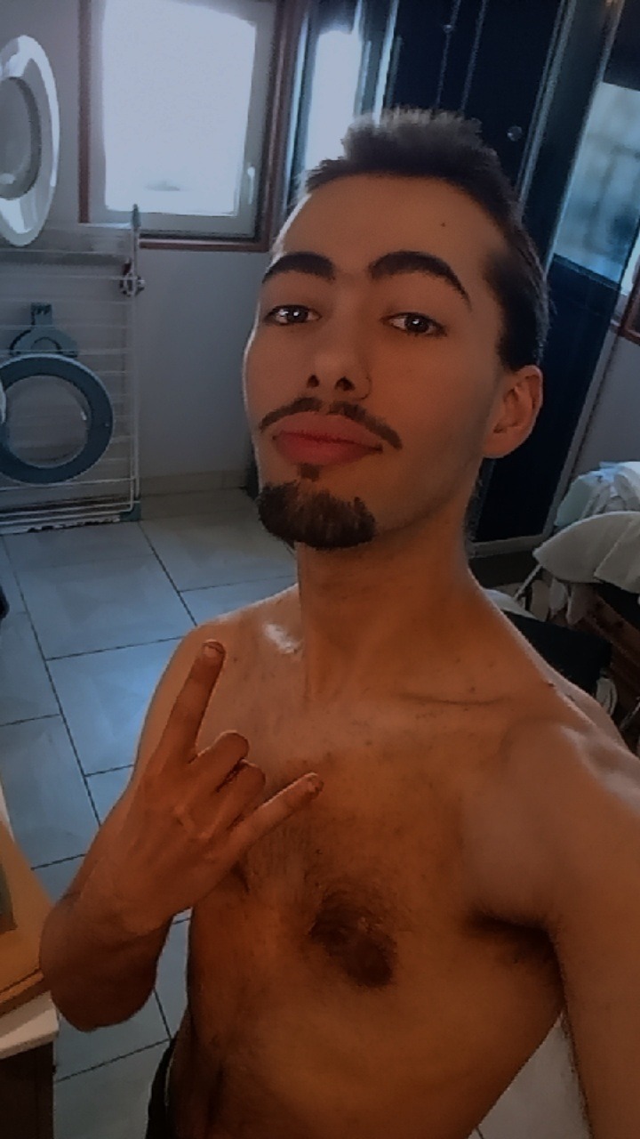 Profil de Fabrizzio, 21 ans, rencontre mature à Couvet