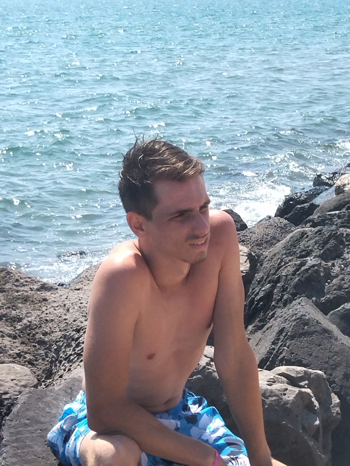 Profil de Zakariya, 18 ans, rencontre mature à Fully