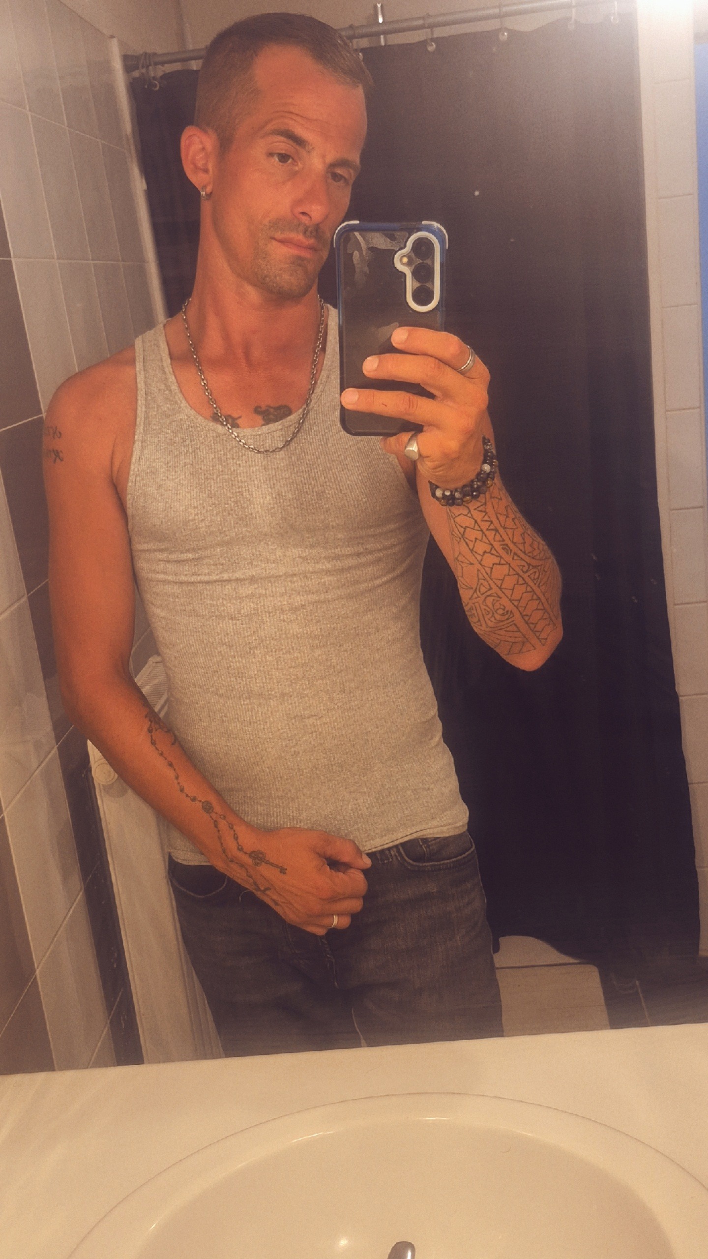 Profil de Haroon, 40 ans, rencontre mature à Luthern