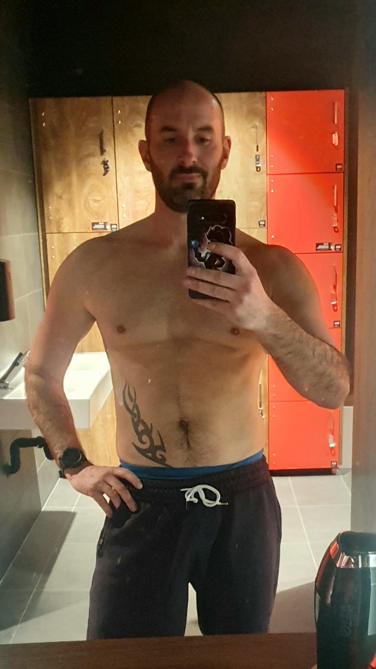 Profil de Yahn, 36 ans, rencontre mature à Wallenwil