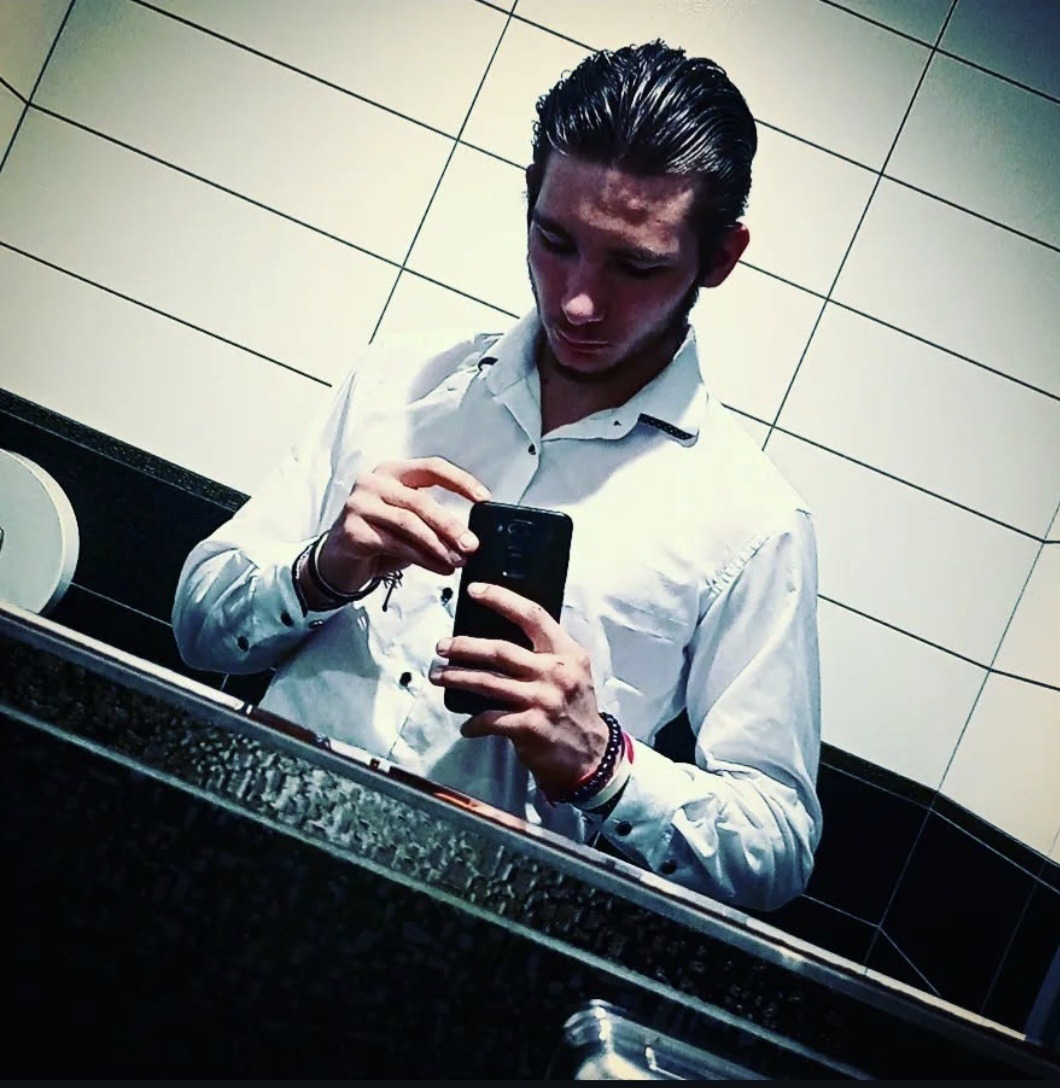 Profil de Mohcine, 23 ans, rencontre mature à Avers