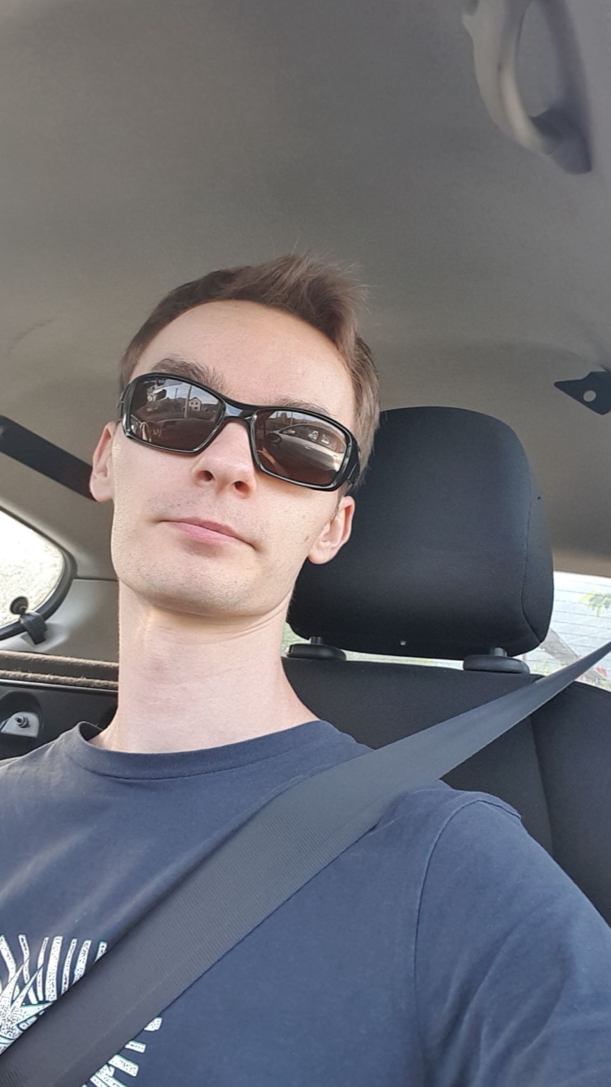 Profil de Housseine, 29 ans, rencontre mature à Bisisthal