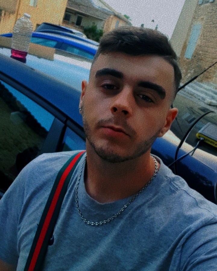 Profil de Elliott, 20 ans, rencontre mature à Gündlischwand