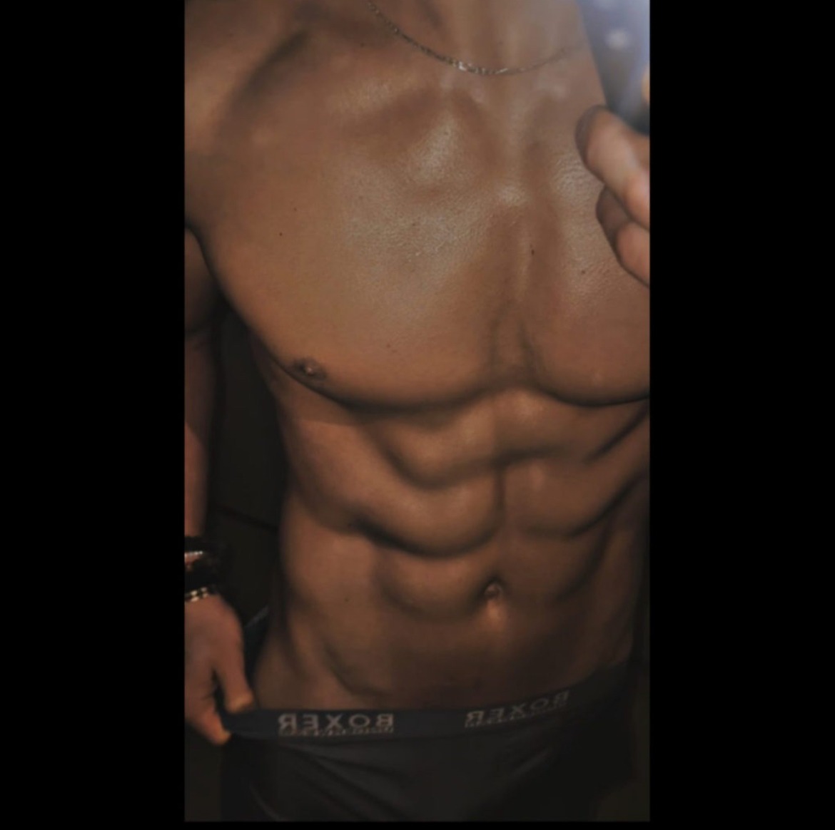 Profil de Ando, 23 ans, rencontre mature à Montmelon