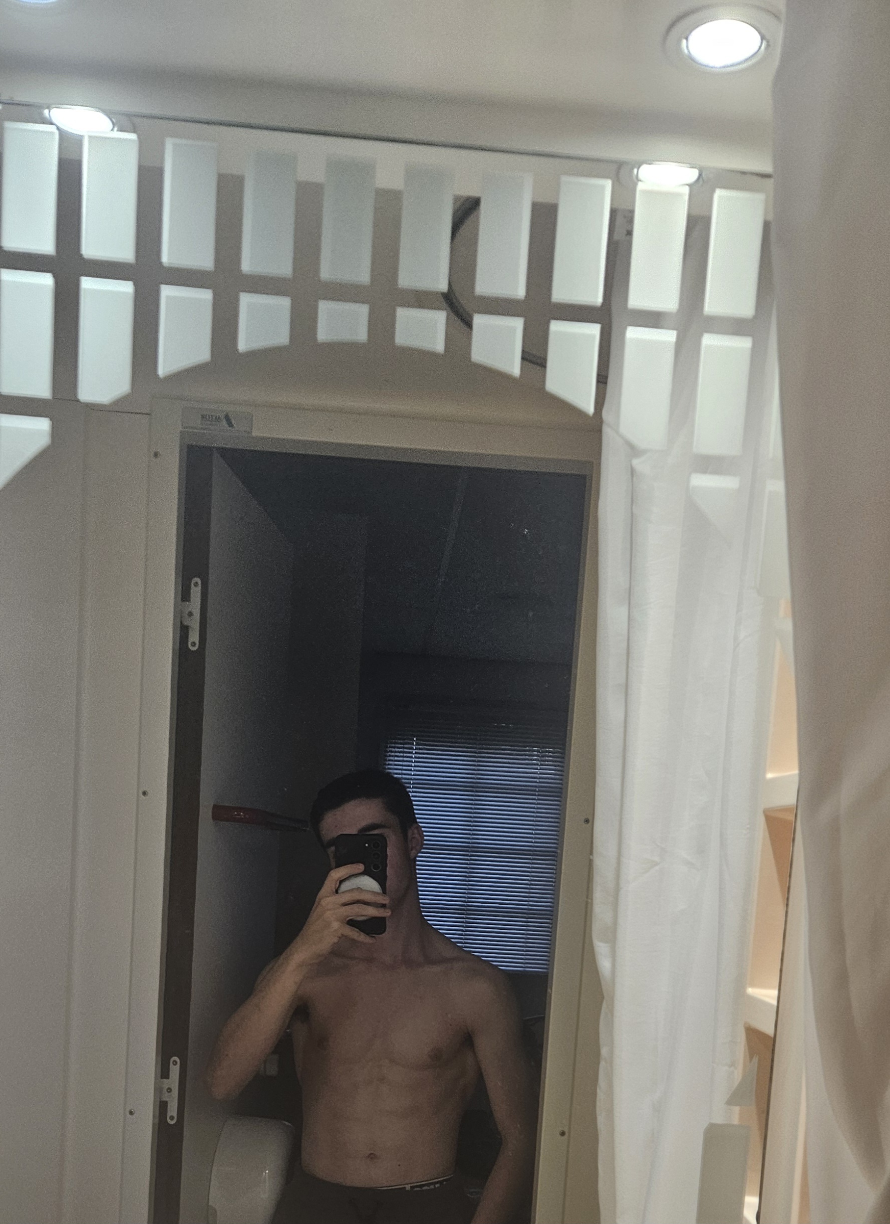 Profil de Adame, 21 ans, rencontre mature à Bôle