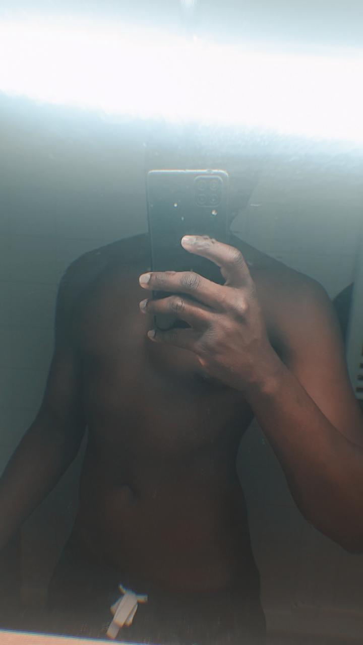 Profil de Lian, 21 ans, rencontre mature à Lenzburg