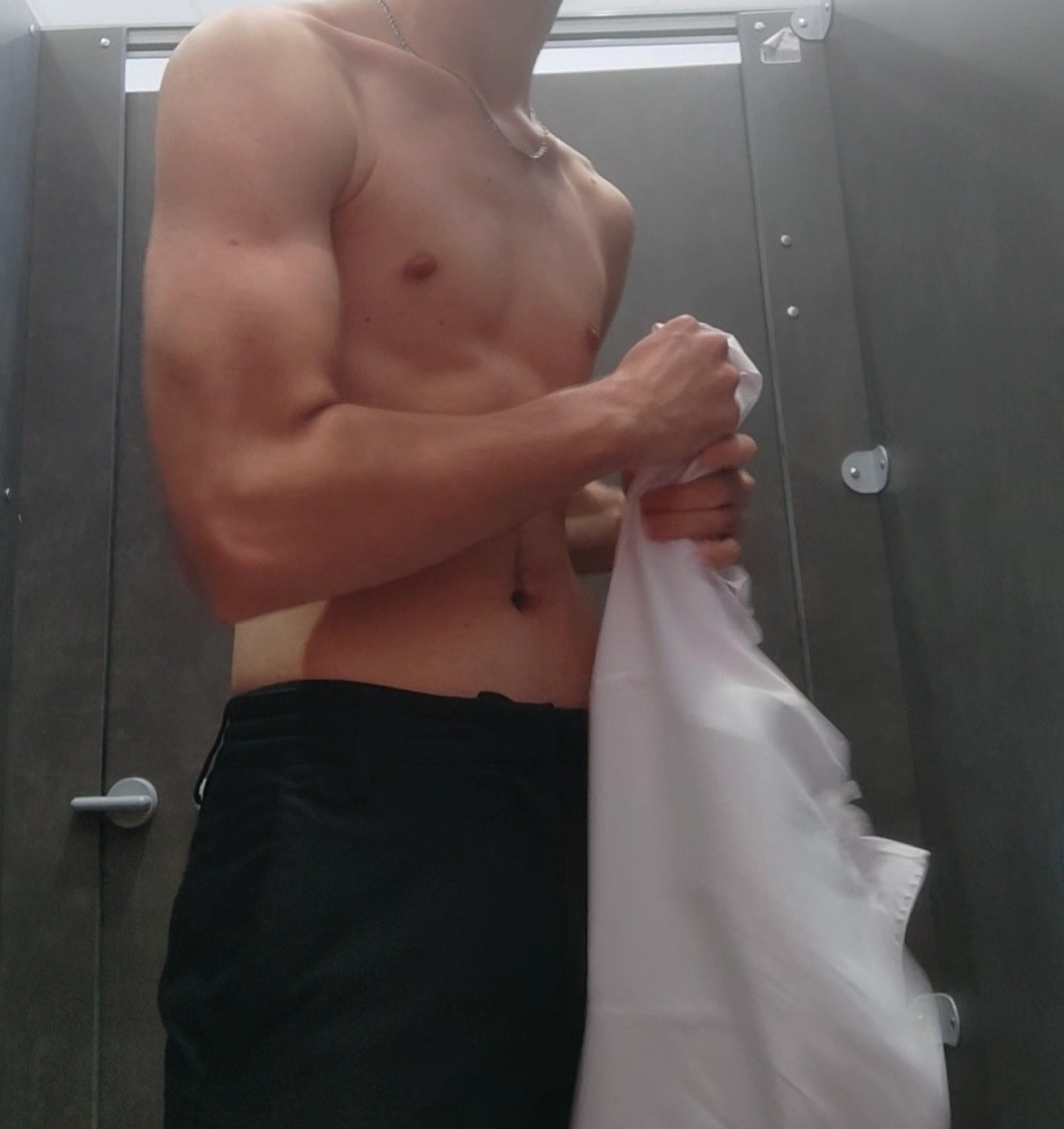 Profil de Wissame, 19 ans, rencontre mature à Luthern