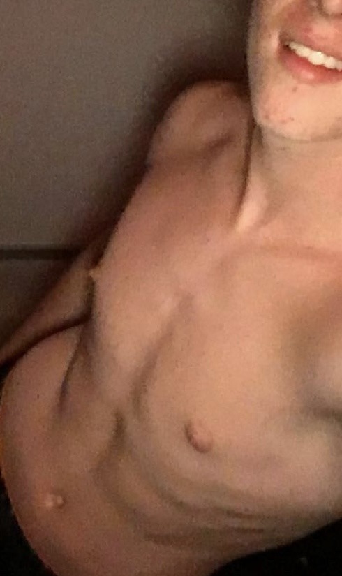 Profil de Zackary, 24 ans, rencontre mature à Venthône