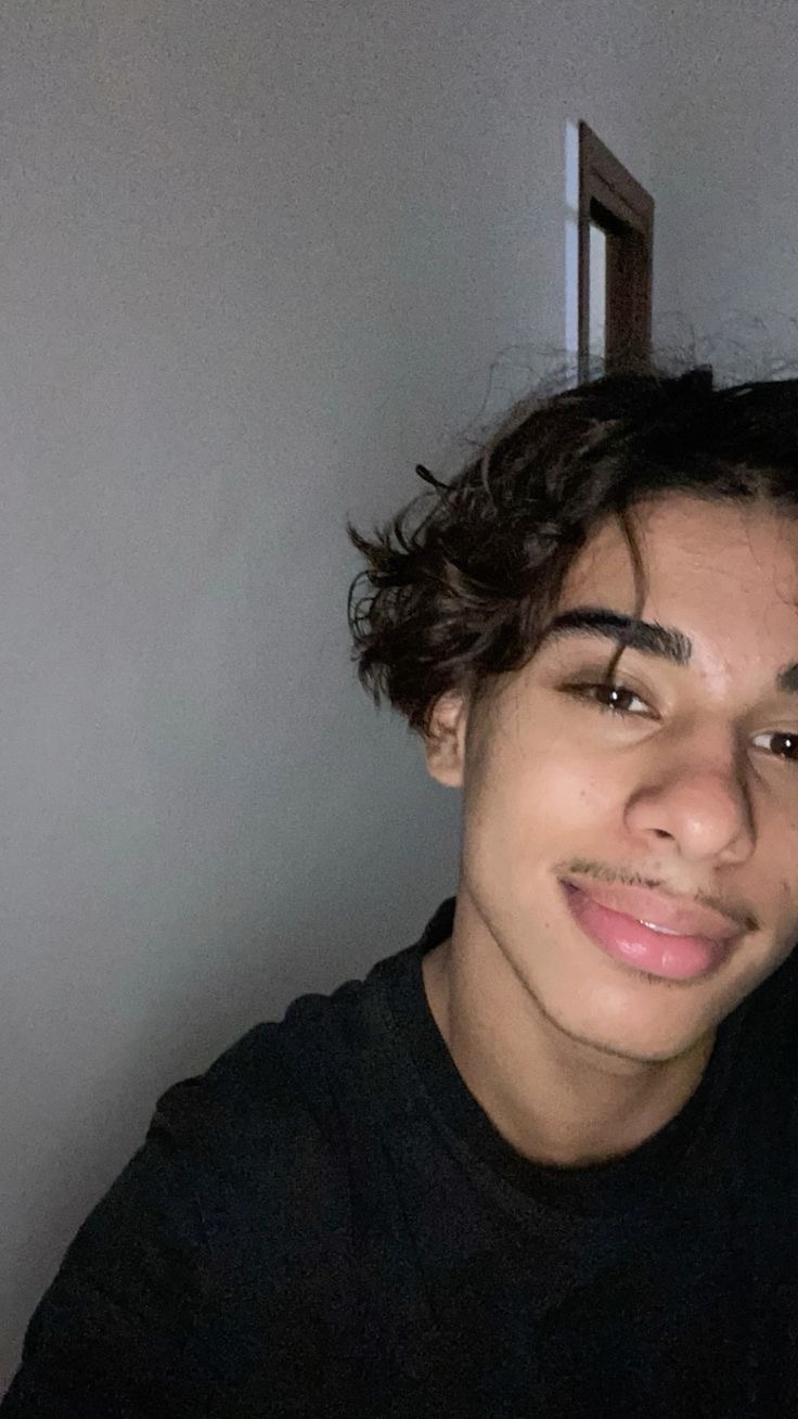 Profil de Chris, 20 ans, rencontre mature à Hellsau