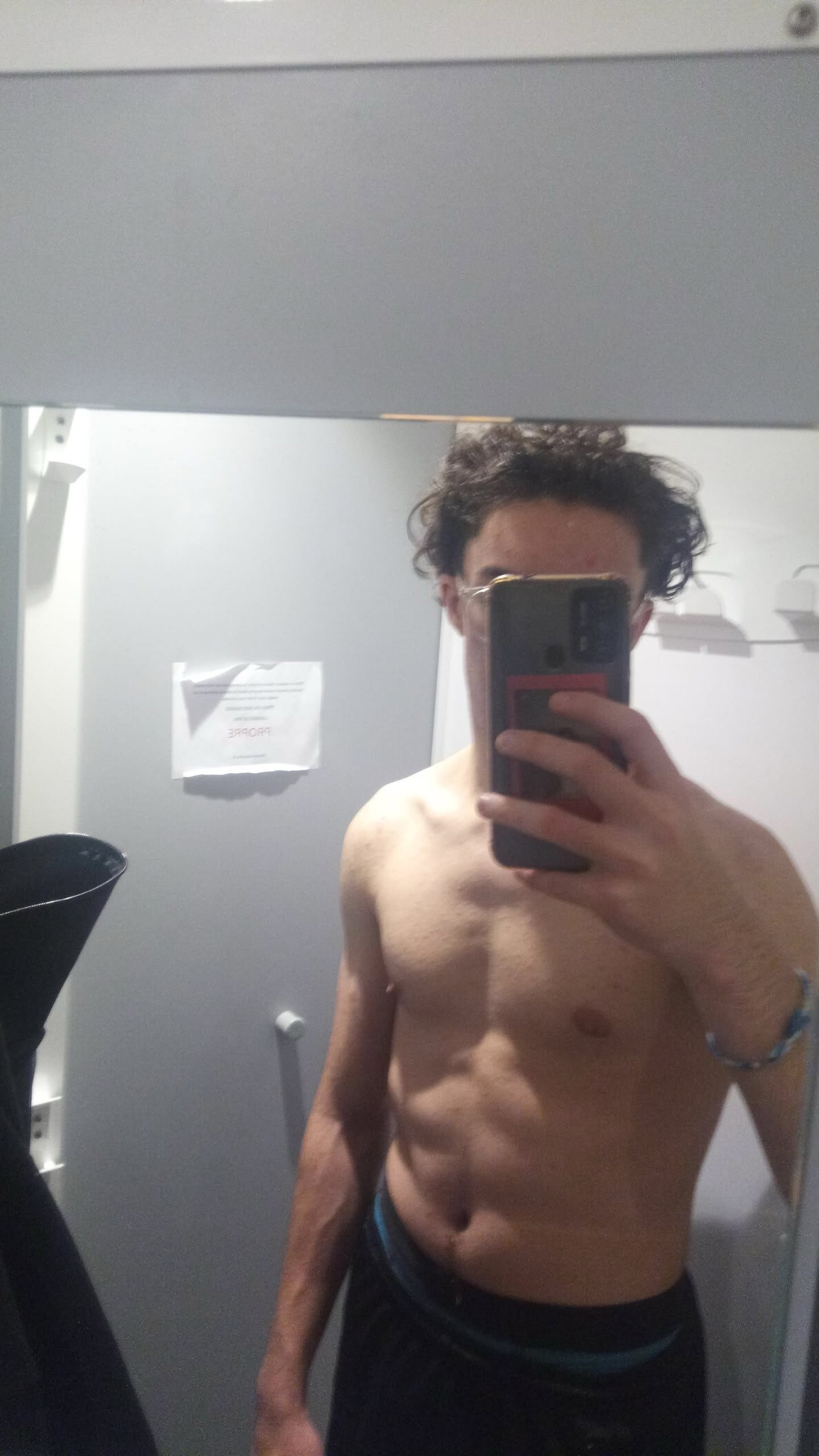 Profil de Elwin, 18 ans, rencontre mature à Rossens VD