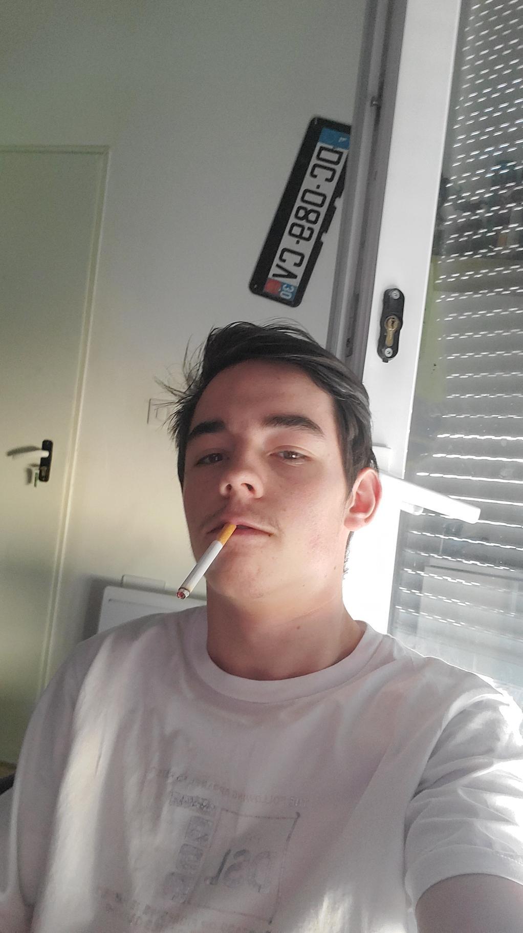 Profil de Eder, 23 ans, rencontre mature à Soglio